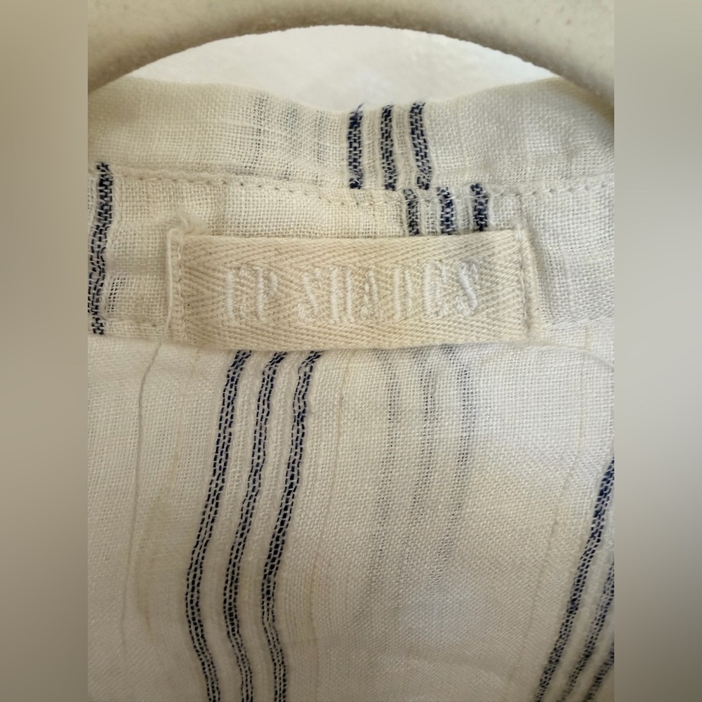 CP Shades Blue Striped Linen Long Sleeve Button Down Tunic Size Medium - Picture 4 of 7